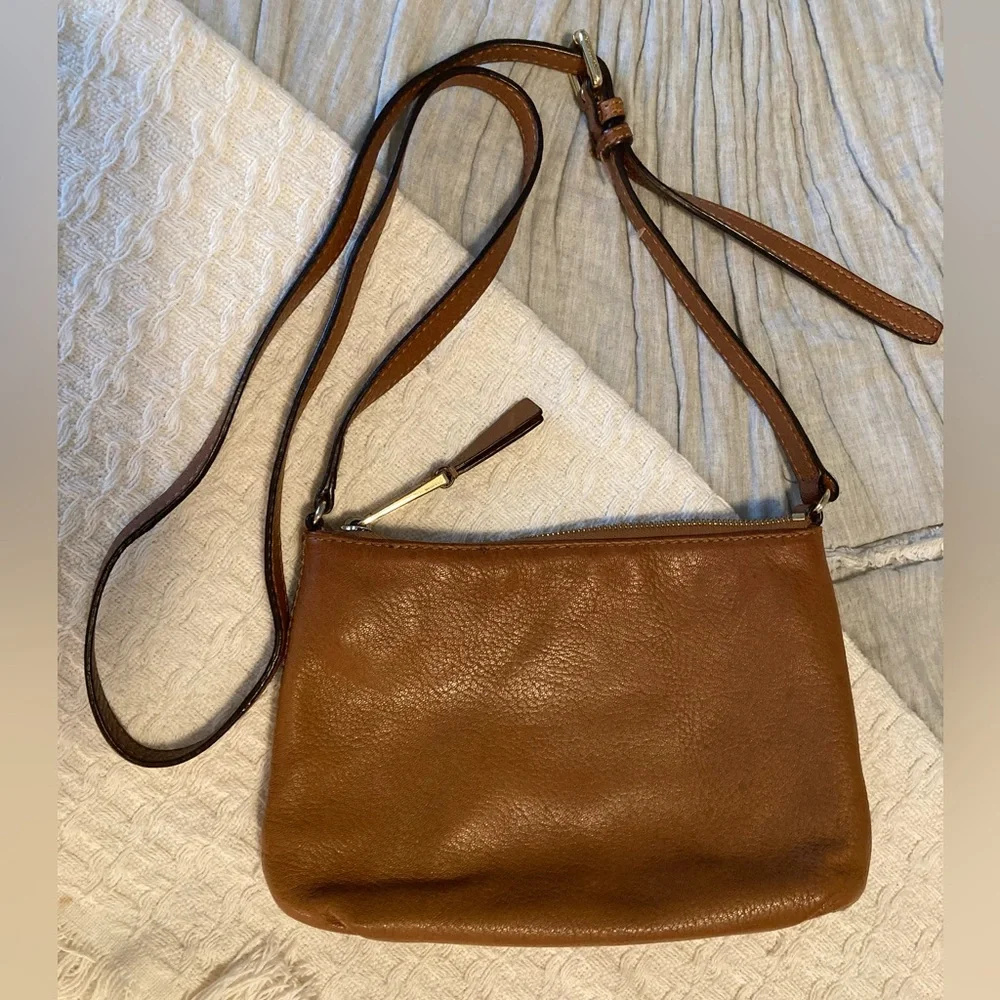 Michael Kors Gilmore Small Crossbody - Picture 2 of 9